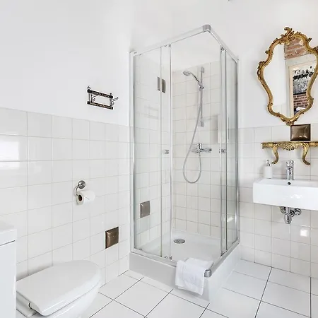 ホテル Arthotel Stalowa 52