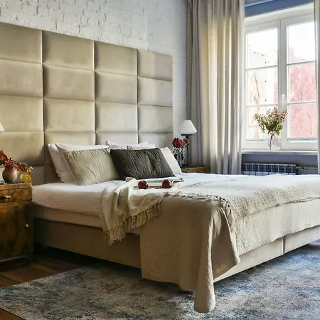 Arthotel Stalowa 52 מלון ורשה