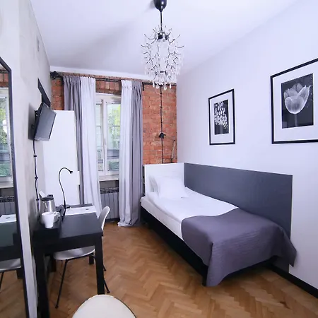 Arthotel Stalowa 52 3* ורשה